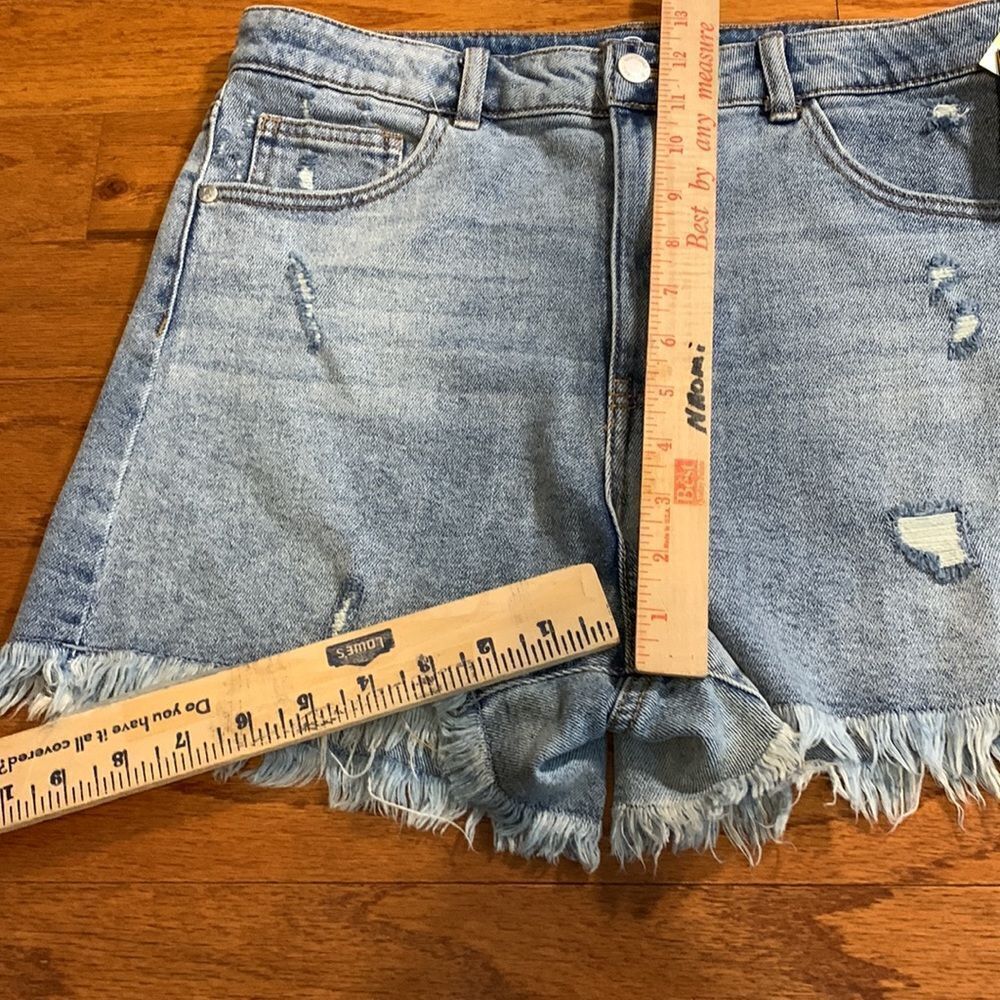 Art Class kids girl size 18 (XXL) high adjustable waist distressed denim shorts - Picture 4 of 9